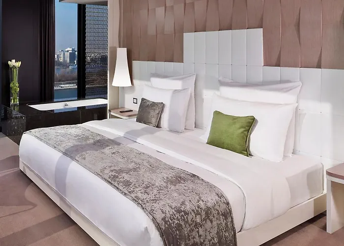 Melia فندق 5*